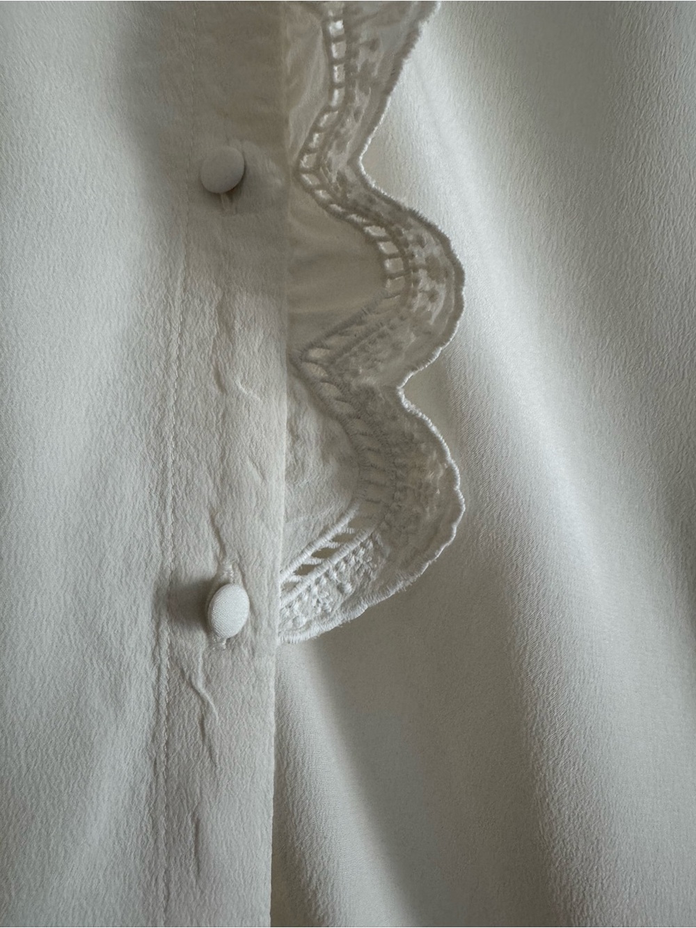 Sézane Chlo Shirt Size 44 White Lace Trim Button Front Blouse - Picture 3 of 4